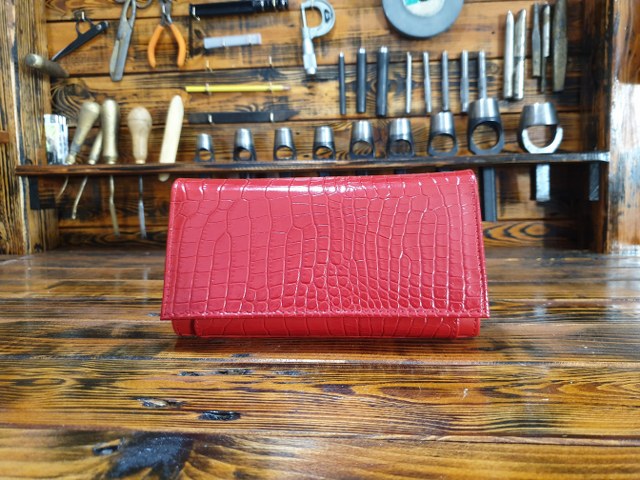 Ženski novčanik model 5 "crveni kroko"